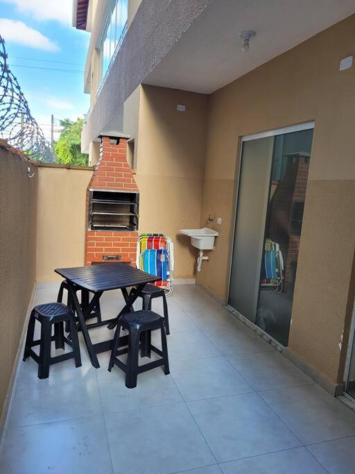 Priscila - Em Maranduba Apartamento *